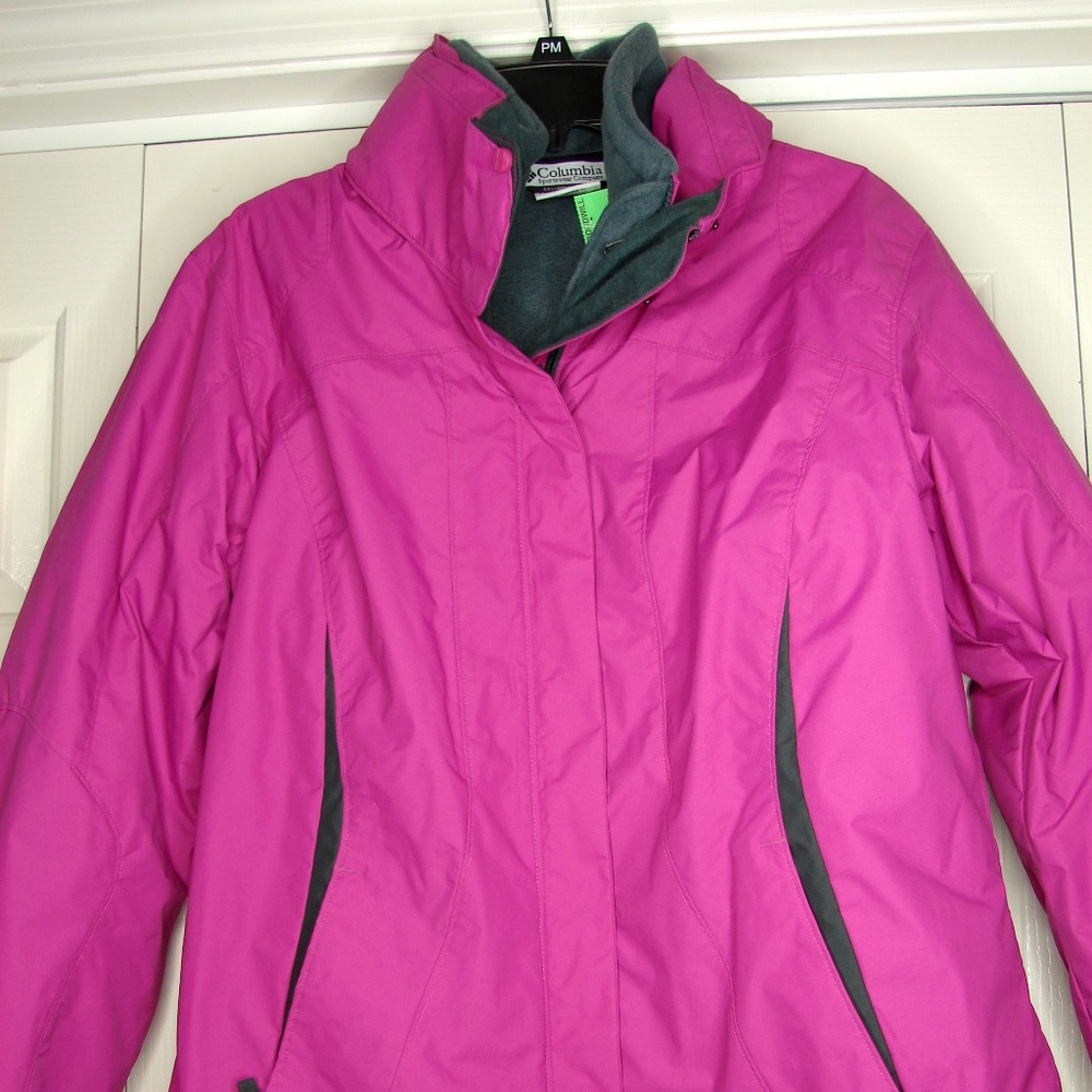 women's Columbia hooded coat size L zip front
